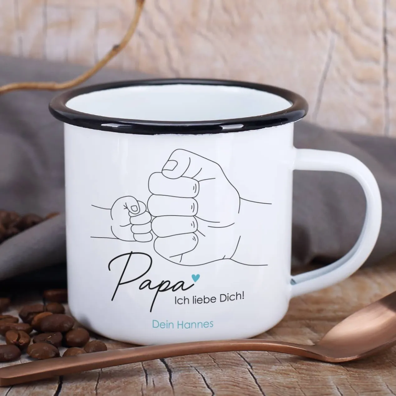 Metalltasse "Papa Ich liebe Dich!" mit Lineart Händen zum Vatertag