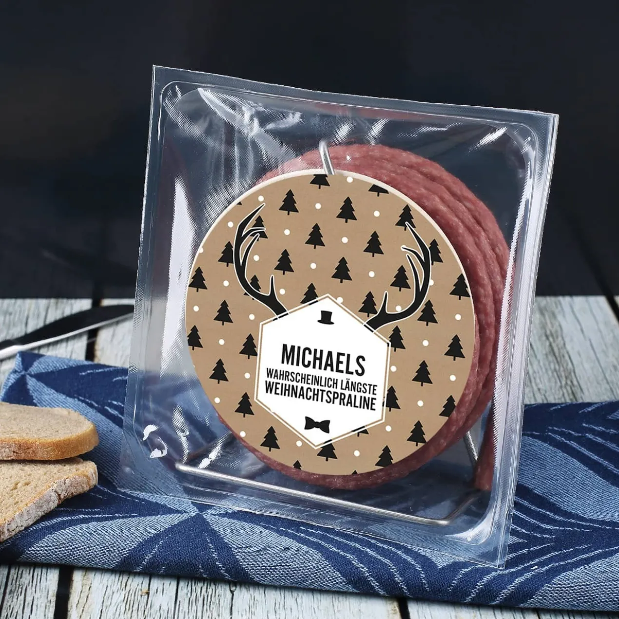 3,5 Meter Salami auf einer Kabeltrommel zu Weihnachten