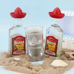 Mexikanisches Urlaubs-Feeling in der Holzkiste - mit Tequila und graviertem Schnapsglas