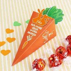 Möhre mit 5 Lindor-Kugeln und mit Wunschname bedruckt zu Ostern
