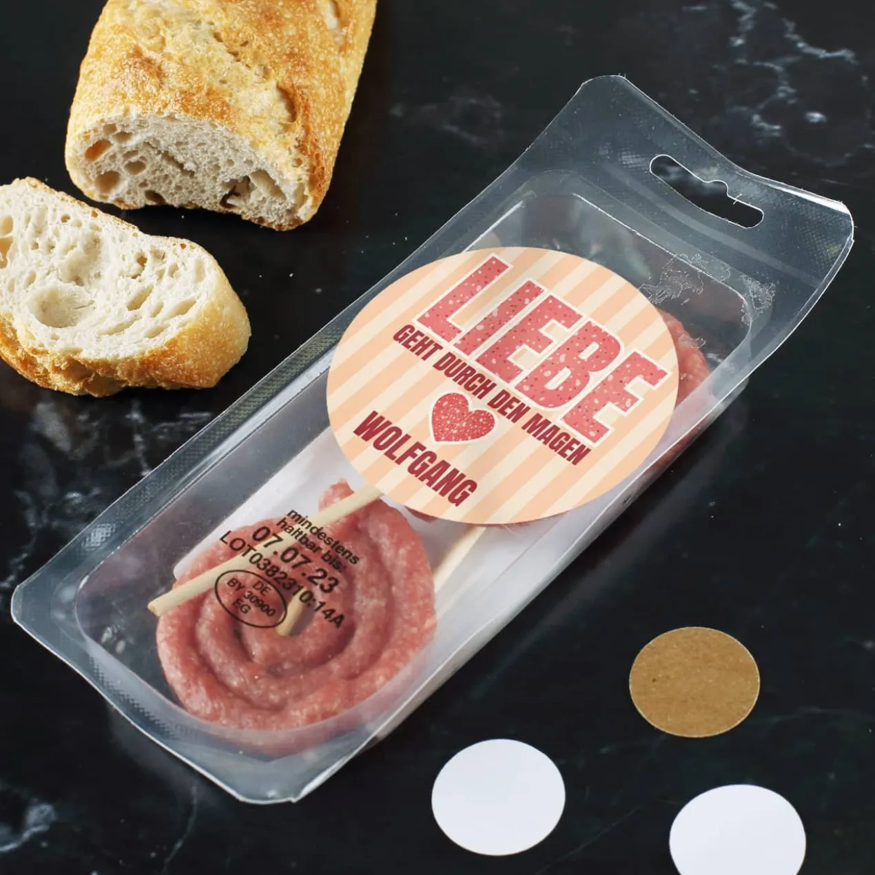 Mini Salami Snack - Liebe geht durch den Magen - mit Name