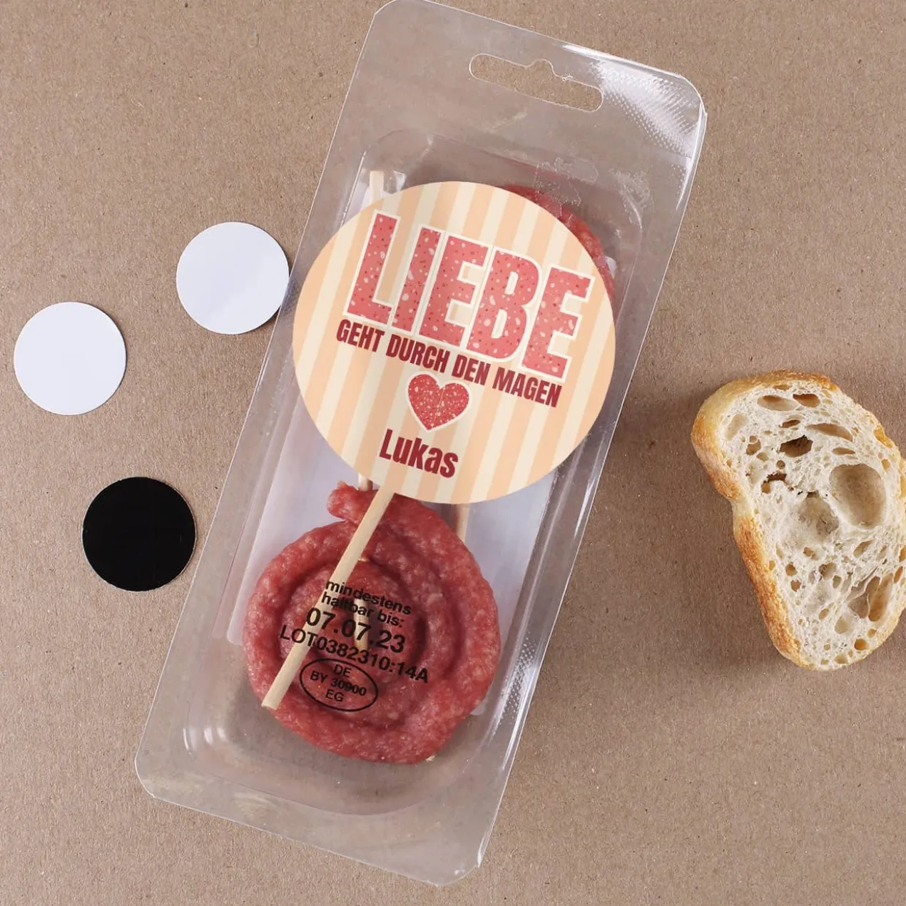Mini Salami Snack - Liebe geht durch den Magen - mit Name