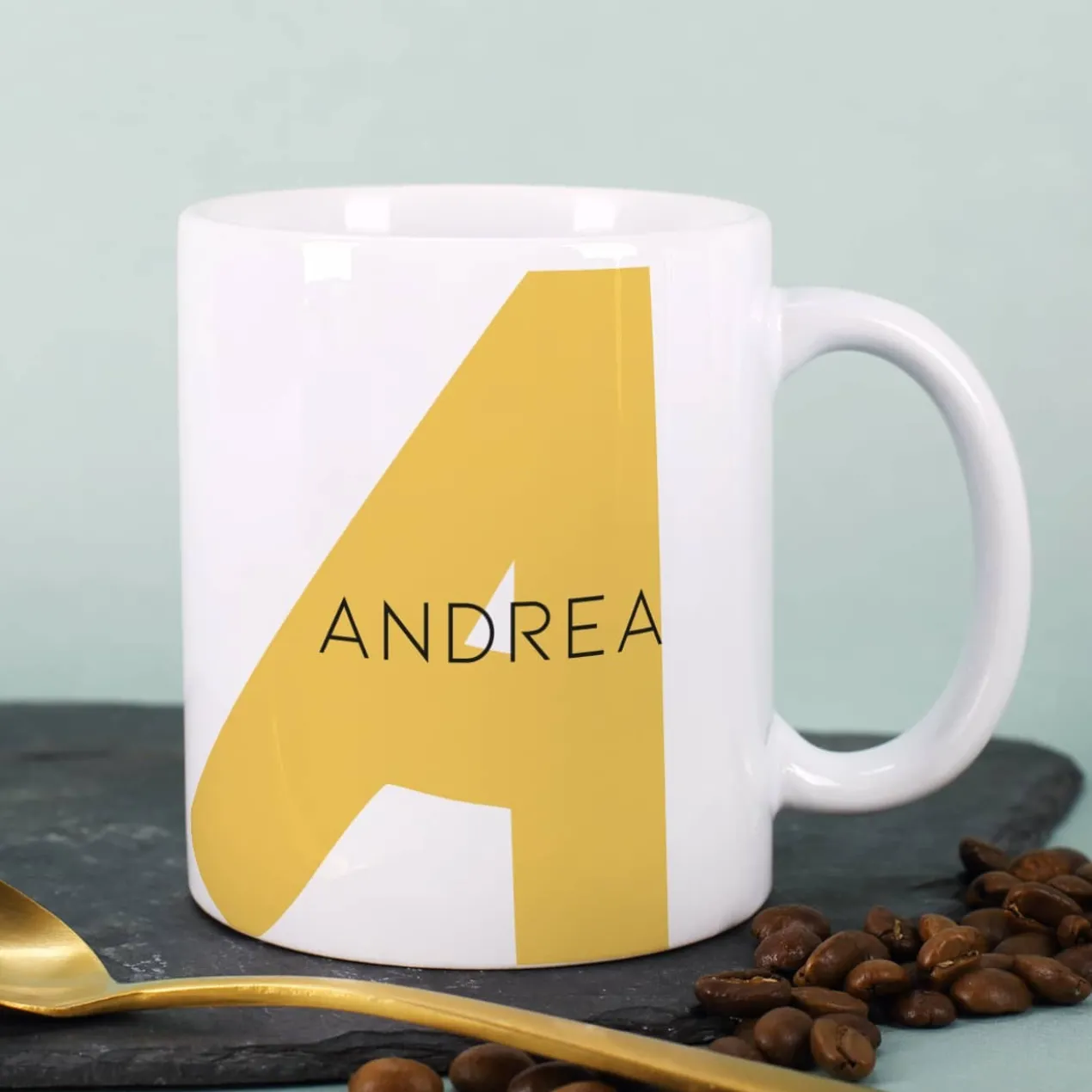 Moderne Keramiktasse - Monogramm - in verschiedenen Farben