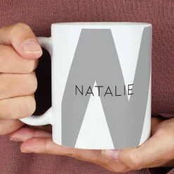 Moderne Keramiktasse - Monogramm - in verschiedenen Farben