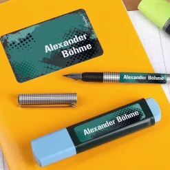 Namensaufkleber mit abstraktem Hintergrund