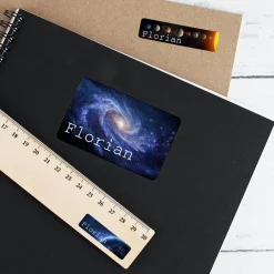 Namensaufkleber mit Weltraum & Planeten Motiv | Personalisiertes Geschenk für Einschulung und Schule