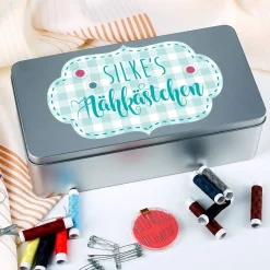 Nähkästchen aus Metall mit Ihrem Wunschnamen bedruckt