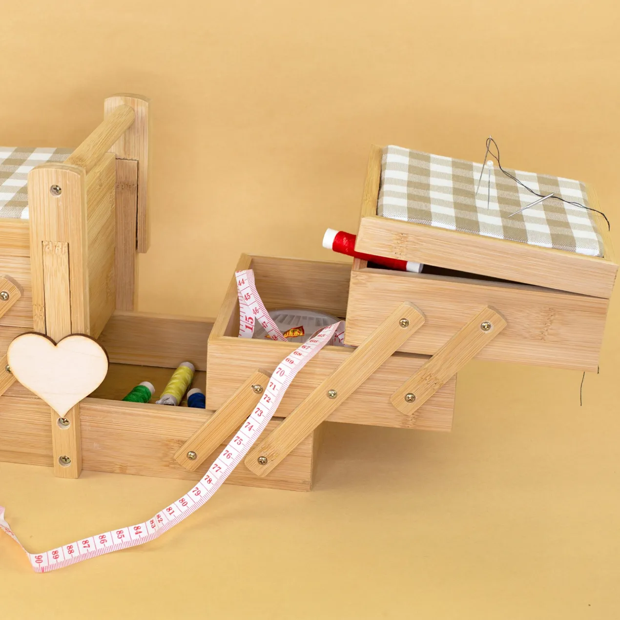 Nähkästchen personalisierbar mit Name | Nähkasten aus Holz mit 5 Fächern & Nadelkissen