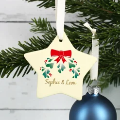 Niedlicher Christbaumanhänger mit Mistelzweig und Ihren Wunschnamen