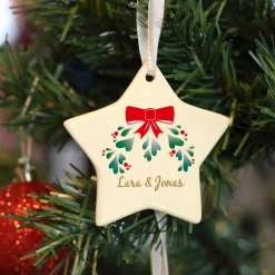 Niedlicher Christbaumanhänger mit Mistelzweig und Ihren Wunschnamen