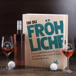 Oh du fröhliche... Weinset zum Fest - 2 gravierte Gläser, 1 Weinflasche in bedruckter Holzbox
