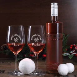 Oh du fröhliche... Weinset zum Fest - 2 gravierte Gläser, 1 Weinflasche in bedruckter Holzbox