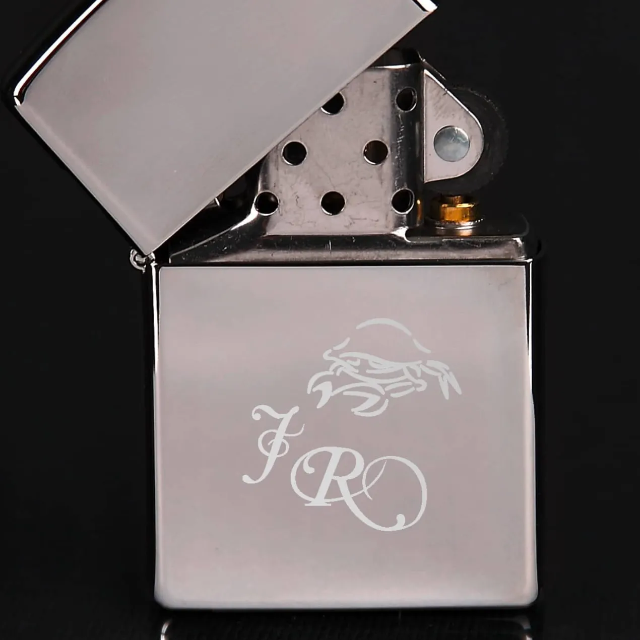 Original Zippo Feuerzeug mit Monogramm und Sternzeichen