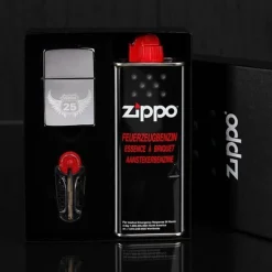 Original Zippo Feuerzeug mit Name und Alter