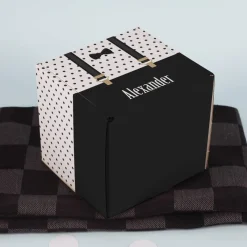 Pappbox für kleine Geschenke mit Ihrem Wunschnamen
