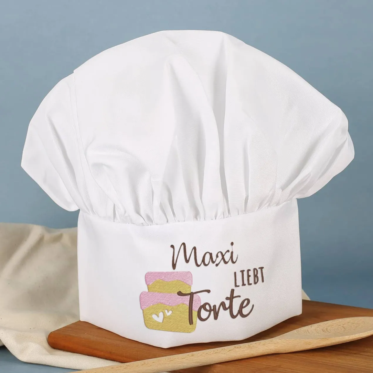 Persönliche bestickte Kochmütze "Ich liebe Torte" mit Ihrem Wunschnamen