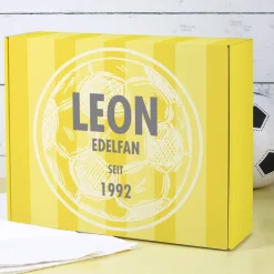 Persönliche Geschenkverpackung für Dortmund Fans in gelb und mit Fußball bedruckt