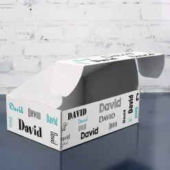 Persönliche Geschenkverpackung mit Wunschtext und Name - schwarz