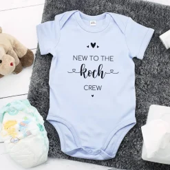 Persönlicher Babybody -New to the Crew- hellblau - Geschenk zur Geburt