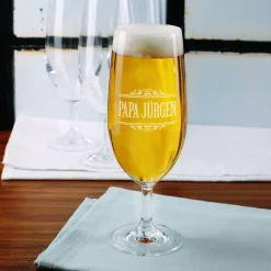Persönliches Bierglas mit Ihrem Namen eingraviert
