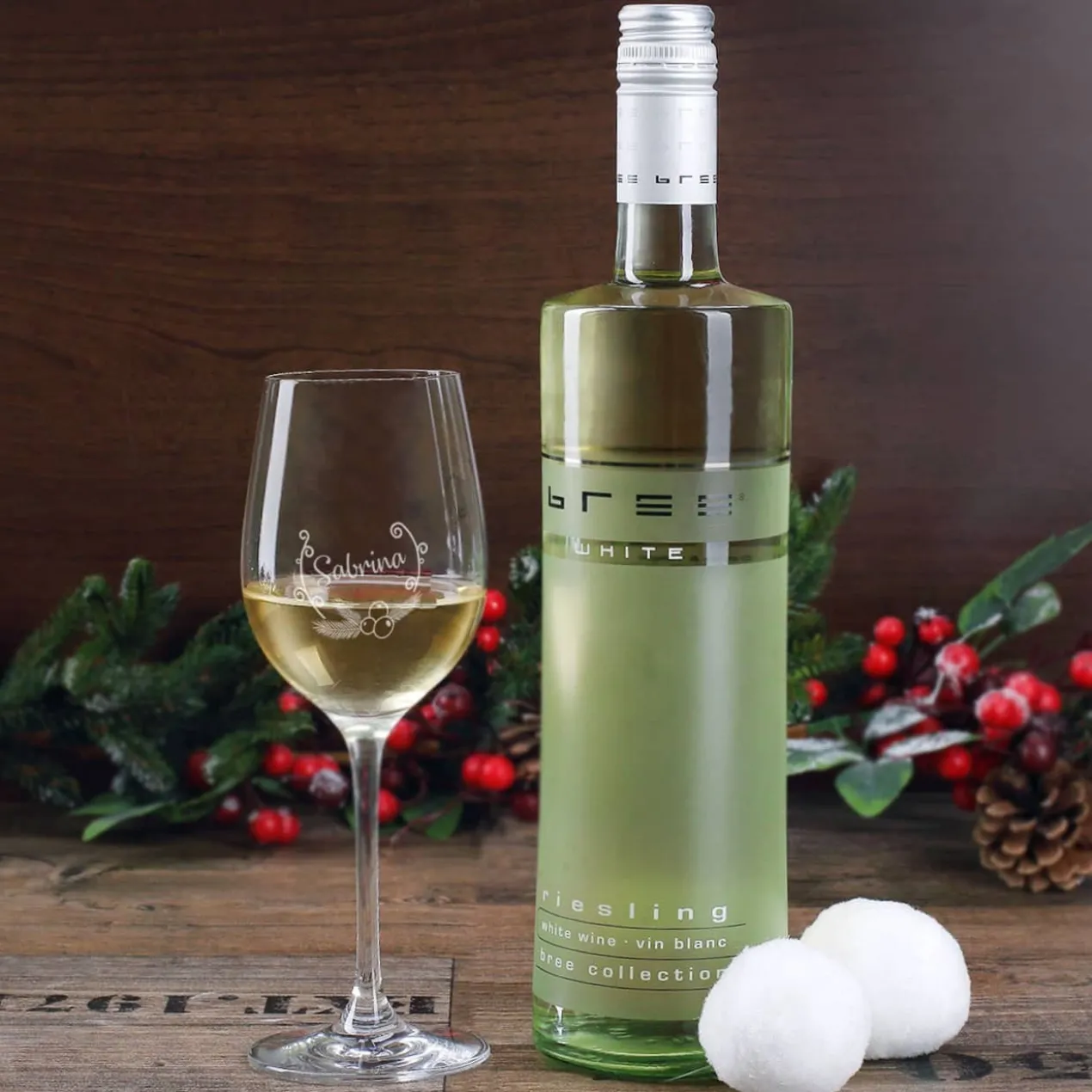 Persönliches Weihnachtsgeschenk für Weinliebhaber mit Weihnachtskranz, Name und Wunschtext