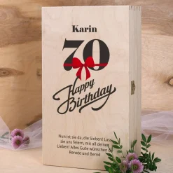 Persönliches Wein-Set zum 70. Geburtstag mit graviertem Glas und Flasche