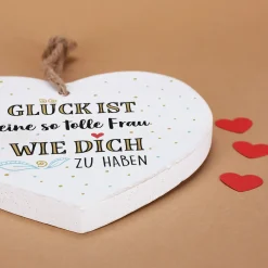 Personalisierbares Holzherz – Geschenk mit Wunschtext für besondere Menschen