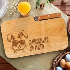 Personalisierbares Messerbrett aus Holz mit Oster-Motiv und Wunschtext