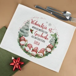 Personalisierbares Platzdeckchen mit Wichtelmotiv zu Weihnachten in Jute oder Filz | Tischdeko