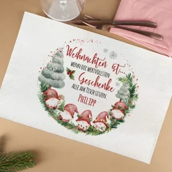 Personalisierbares Platzdeckchen mit Wichtelmotiv zu Weihnachten in Jute oder Filz | Tischdeko