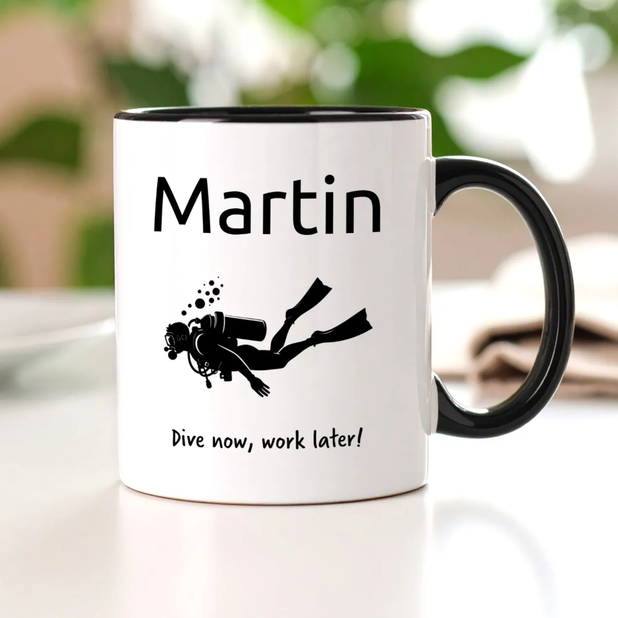 Personalisierbare Tasse mit Hobby-Motiven | Schriftart und Motiv wählbar