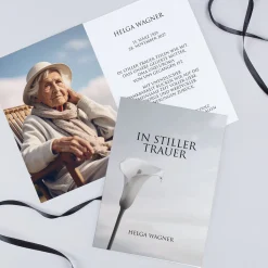 Personalisierbare Trauerkarte mit Foto | Klappkarte in Grautönen mit Calla-Motiv