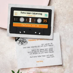 Personalisierte Einladungskarte zum Geburtstag mit Retro Kassette | Partyeinladung mit Wunschtext