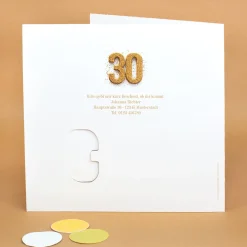 Personalisierte Einladungskarte zum 30. Geburtstag mit Foto & goldener Zahl | Klappkarte mit Umschlag