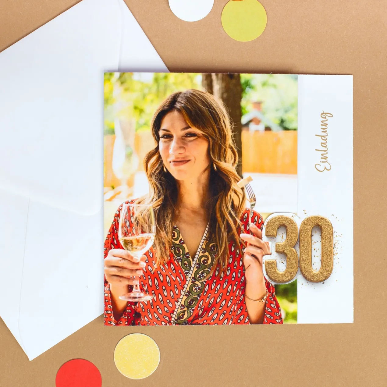 Personalisierte Einladungskarte zum 30. Geburtstag mit Foto & goldener Zahl | Klappkarte mit Umschlag