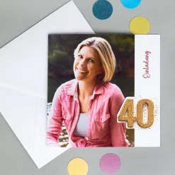 Personalisierte Einladungskarte zum 40. Geburtstag mit Foto & goldener Zahl | Klappkarte mit Umschlag
