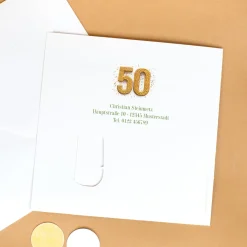 Personalisierte Einladungskarte zum 50. Geburtstag mit Foto & goldener Zahl | Klappkarte mit Umschlag