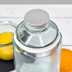 Personalisierte Karaffe mit Trinkglas mit Name für Wellness & Yoga | Motiv Seerose