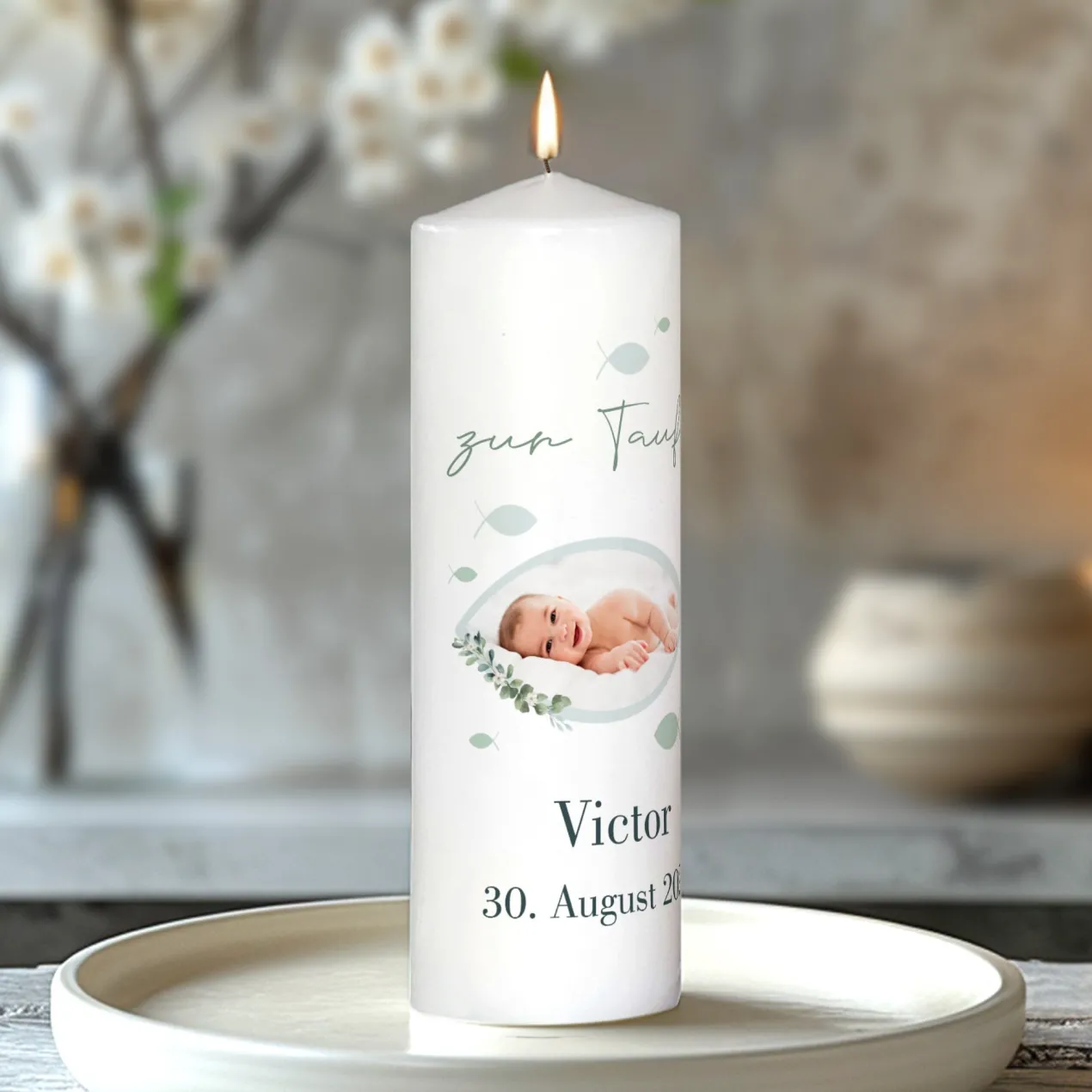Personalisierte Kerze zur Konfirmation, Kommunion & Taufe mit Foto | Ichthys Motiv