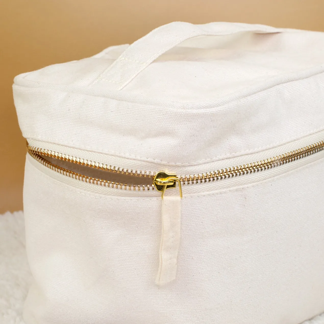 Personalisierte Kosmetiktasche mit Name & Zweig | Kulturbeutel aus Baumwolle als Geschenk