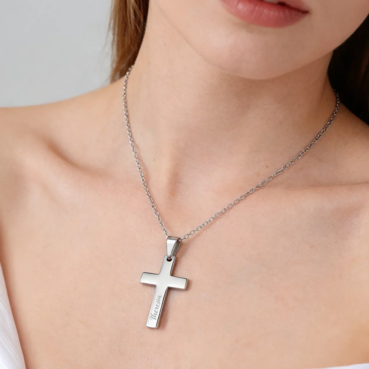 Personalisierte Kreuzkette mit Geschenkbox zur Taufe, Kommunion, Konfirmation oder Firmung | Ichthys