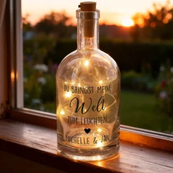 Personalisierte LED-Karaffe 'Du bringst meine Welt zum Leuchten' mit Name | Dekolicht & Geschenk