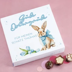 Personalisierte Lindt Pralinen 'Süße Ostergrüße' mit Wunschtext im Osterdesign - Hase mit Schleife
