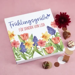 Personalisierte Lindt Pralinenbox 'Frühlingsgrüße' mit Wunschtext | 100 g Mini Pralinés als Geschenk