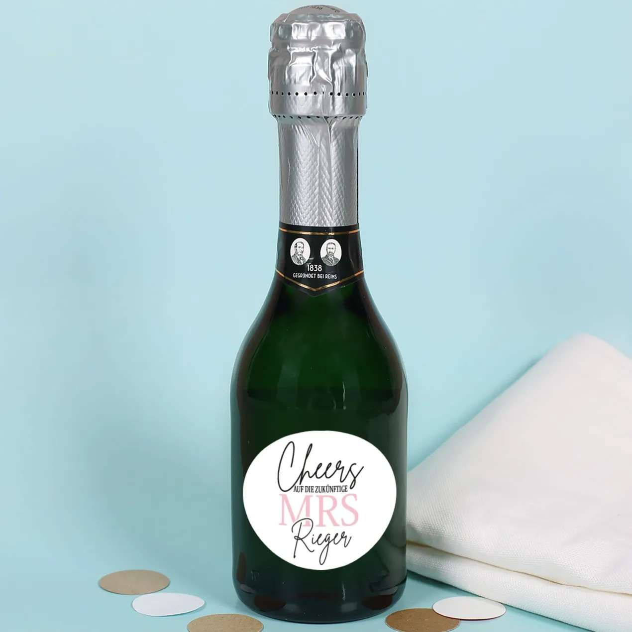 Personalisierte Mini-Sektflasche – „Cheers auf die zukünftige Mrs" mit Wunschname | Geldermann