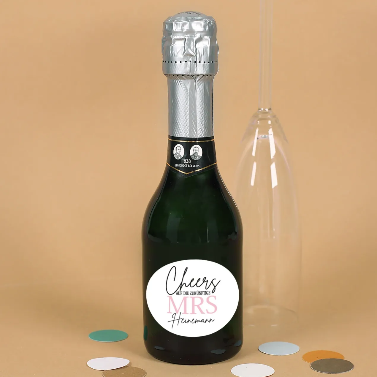 Personalisierte Mini-Sektflasche – „Cheers auf die zukünftige Mrs" mit Wunschname | Geldermann