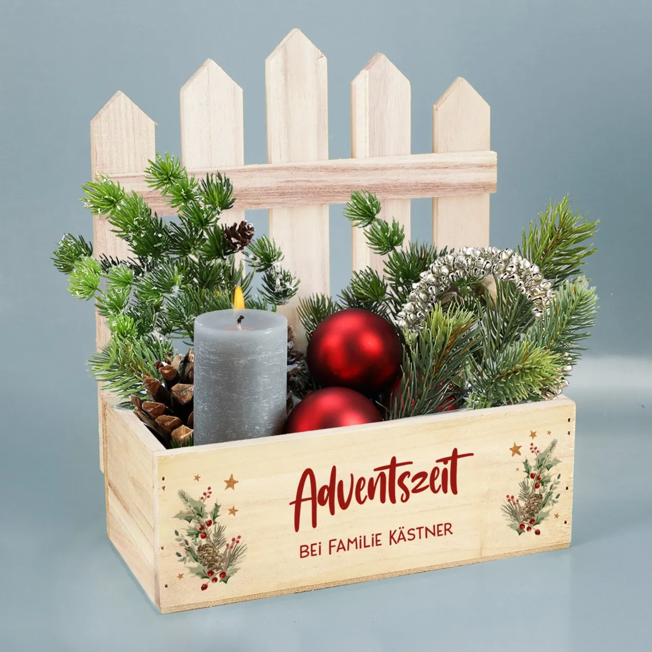 Personalisierte Pflanzkiste mit Zaun & Winterbouquet-Motiv zu Weihnachten | Geschenkkorb mit Wunschtext