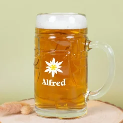 Personalisierter Bierkrug im Lederhosen Design mit Edelweiß Motiv | Bierglas mit Name 0,5l