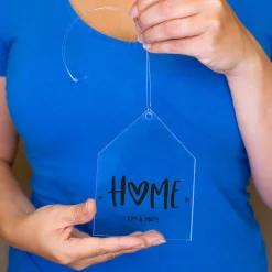 Personalisierter Deko Acryl Anhänger HOME mit Wunschtext | Dekoration für zu Hause
