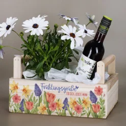 Personalisierter Geschenkkorb & Pflanzkiste 'Frühlingsgrüße' aus Holz mit Wunschtext | 3 Varianten
